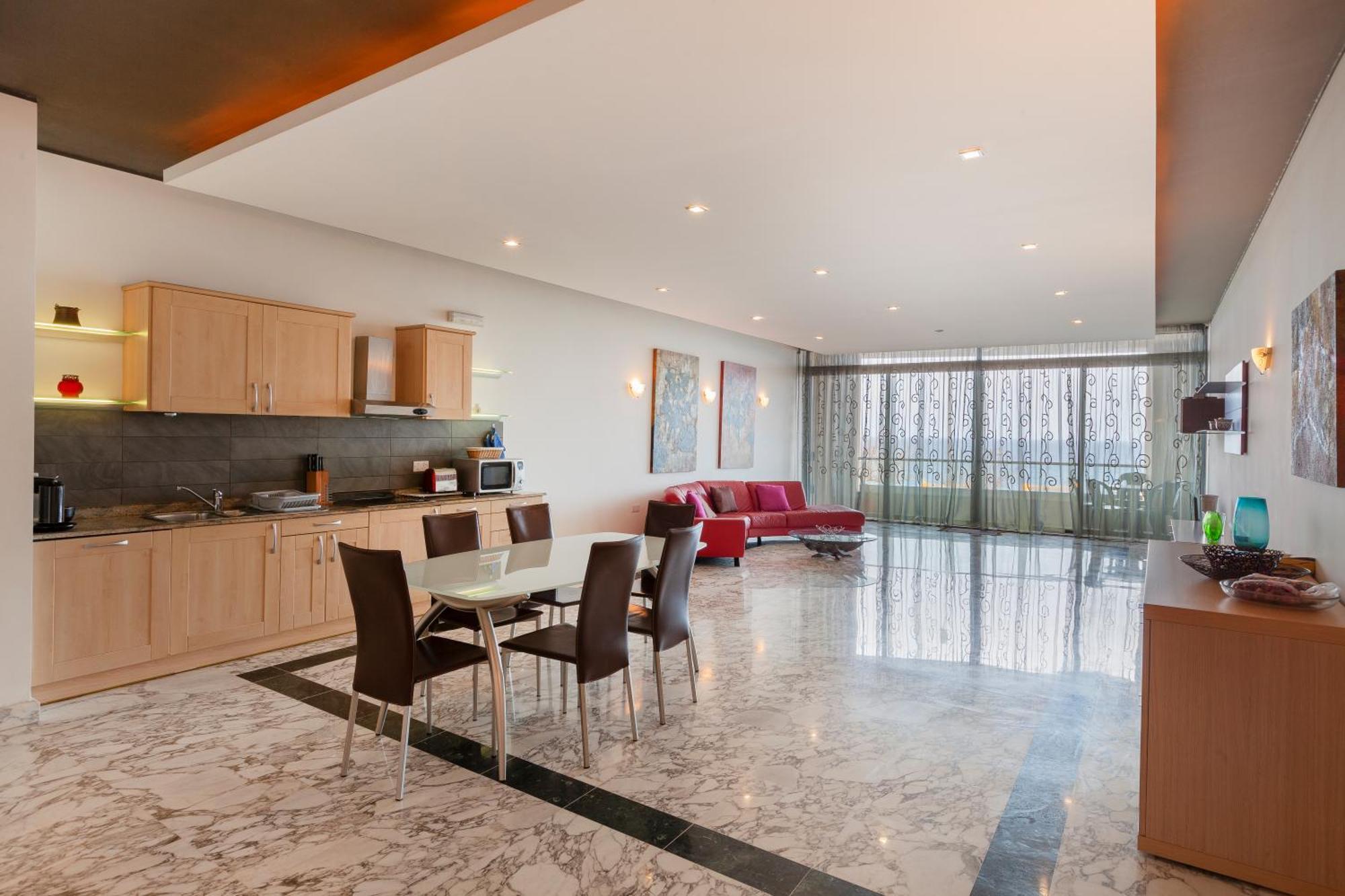 Spacious Seafront Apt With Living, Sofa, Wifi & Ac By 360 Estates Sliema Exterior foto